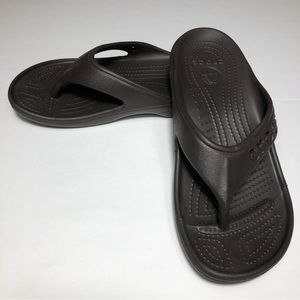 Croc thong sandals unisex brown M6/W8.